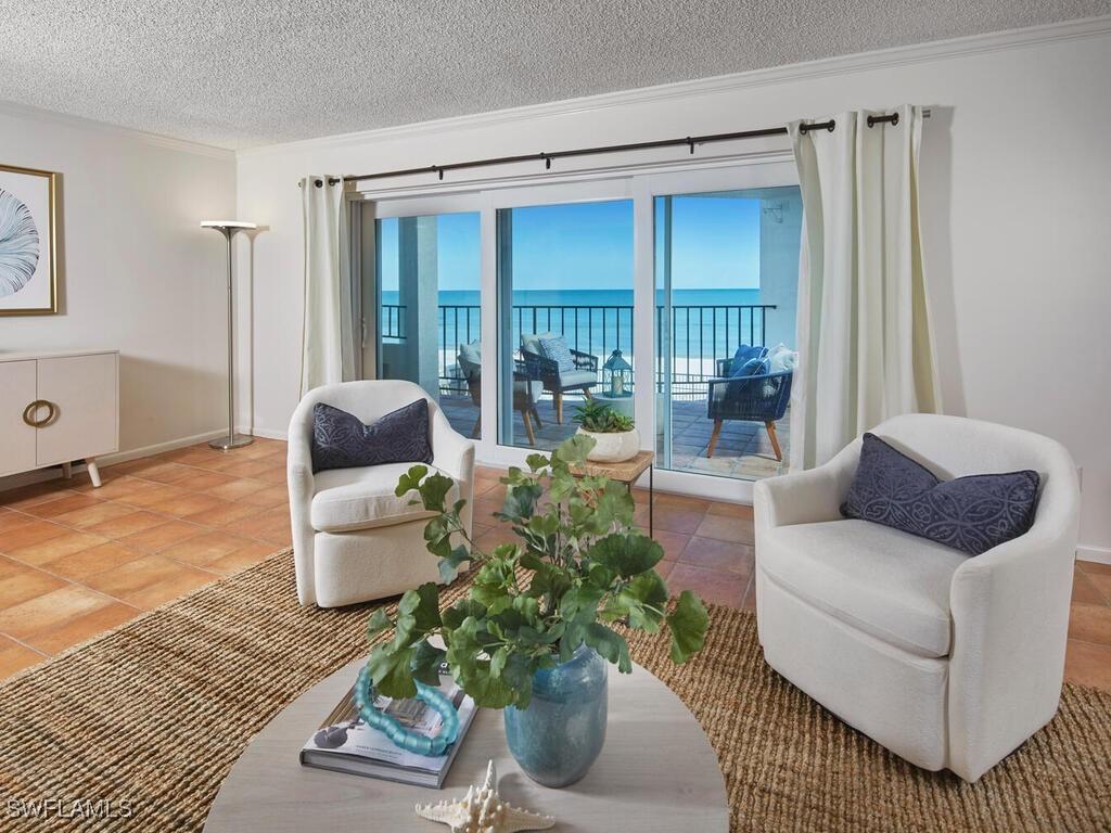 3951 Gulf Shore Blvd. #201, Naples, FL 34103