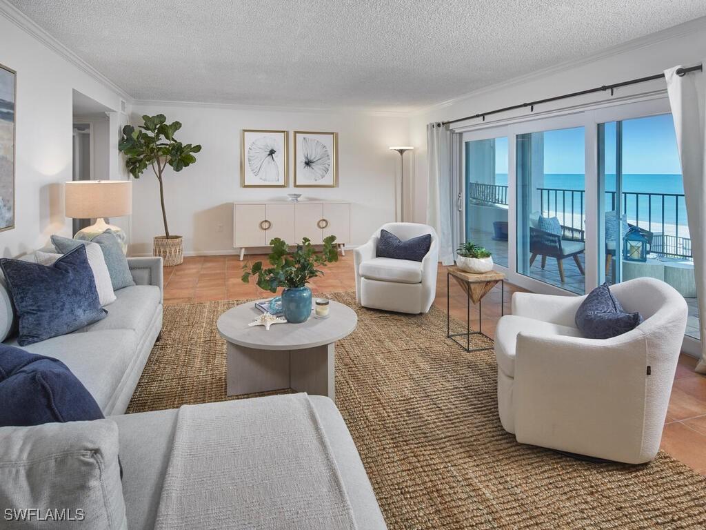 3951 Gulf Shore Blvd. #201, Naples, FL 34103