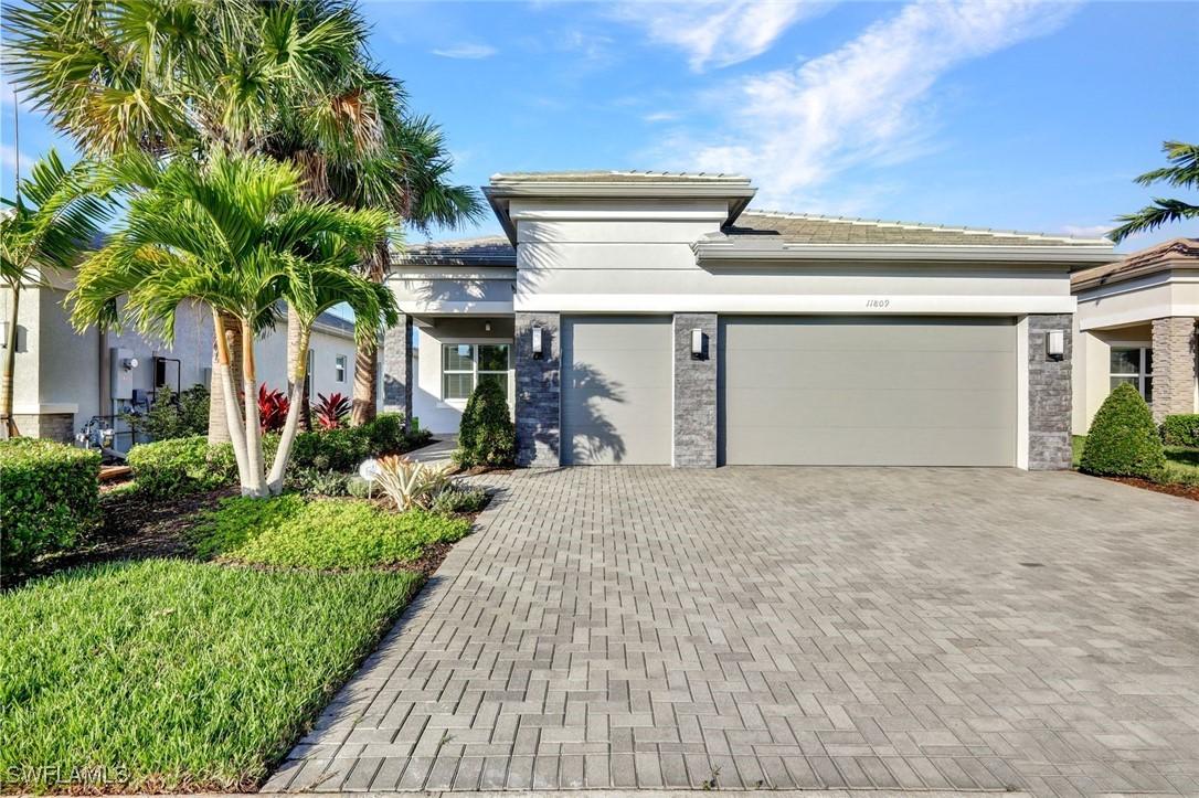 11809 Drake Ln., Naples, FL 34120