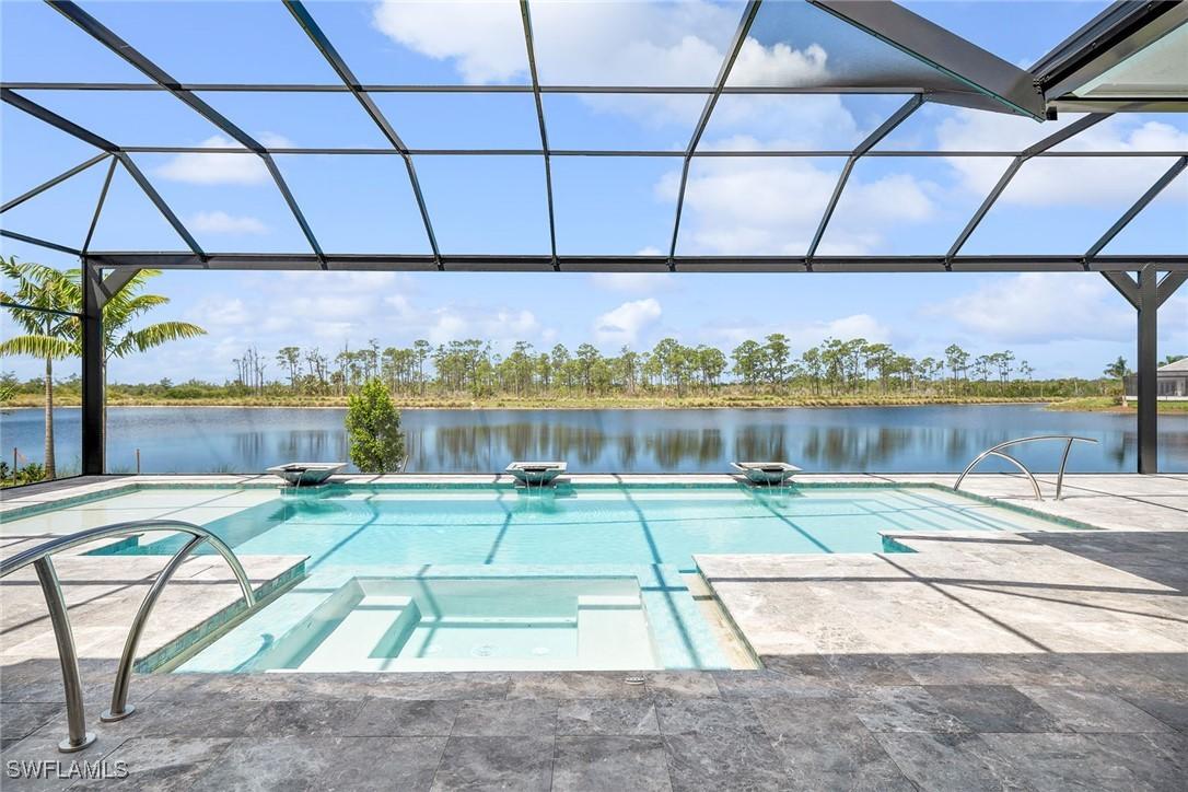 8871 Nevis Way, Naples, FL 34112