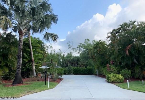 4878 Southern Breeze Dr., Naples, FL 34114