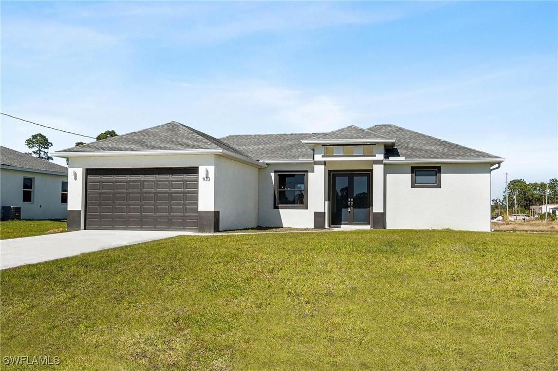 933 Gleason St., Lehigh Acres, FL 33974