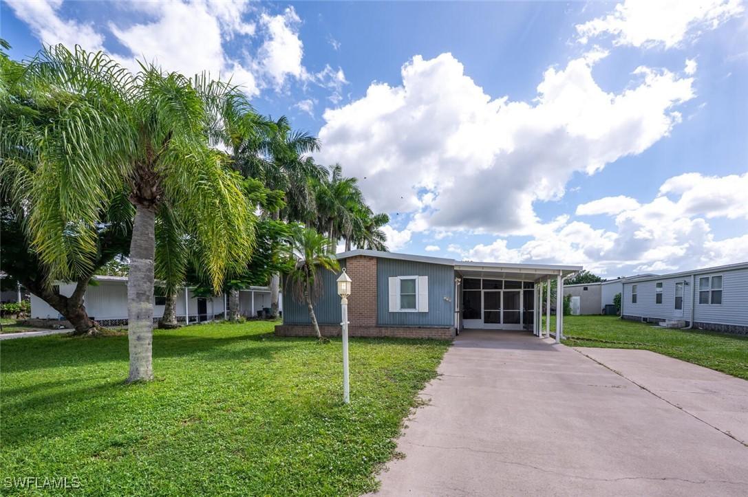 130 Grassy Key Ln. #37, Naples, FL 34114