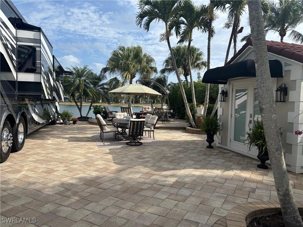 4521 Southern Breeze Dr., Naples, FL 34114