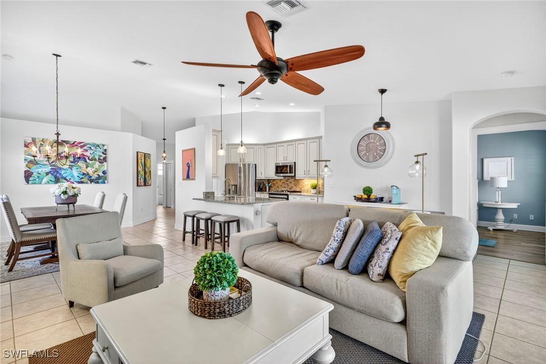 6845 Sterling Greens Dr. #202, Naples, FL 34104