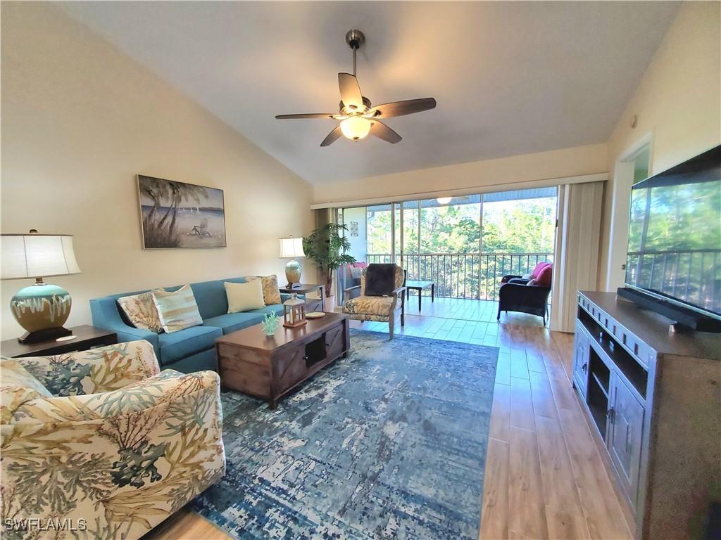7105 Dennis Cir. #E-302, Naples, FL 34104