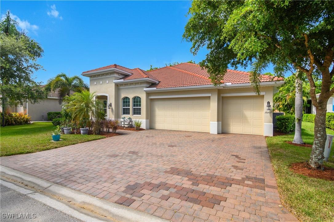 10167 Avonleigh Dr., Bonita Springs, FL 34135