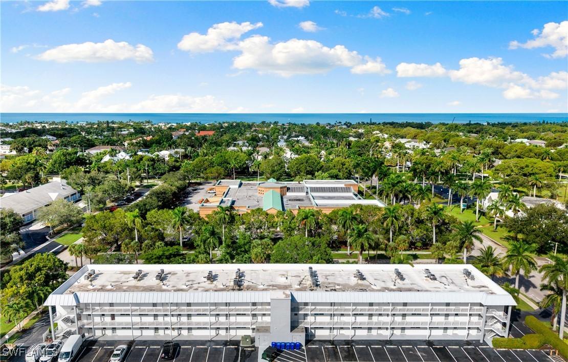 72 7th St. #305, Naples, FL 34102