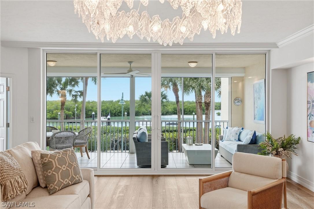 445 Dockside Dr. #B202, Naples, FL 34110