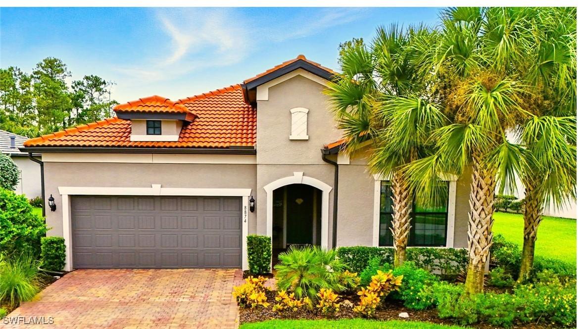 8874 Horned Lark Dr., Naples, FL 34120