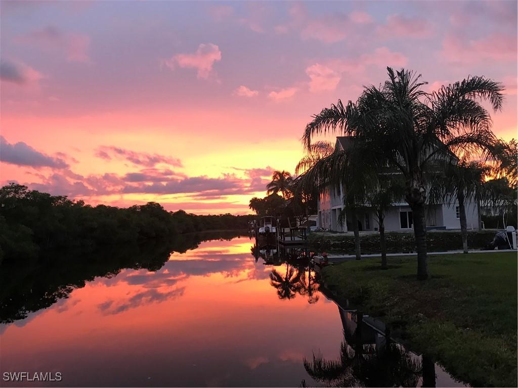 1277 Grand Canal Dr., Naples, FL 34110