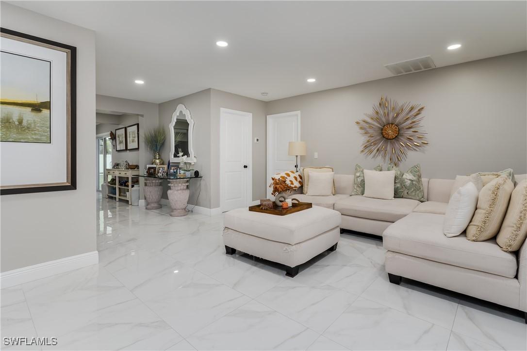 5170 19th Ct., Naples, FL 34116