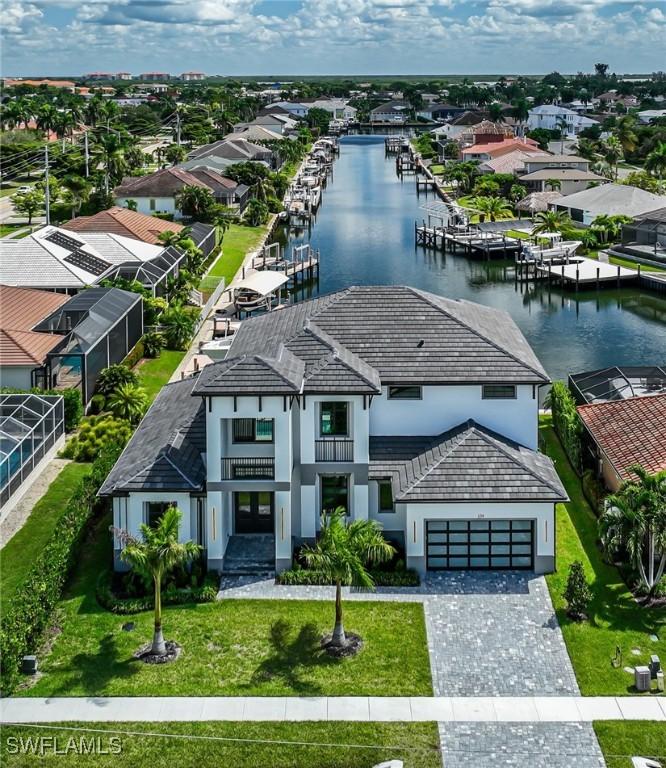 109 Gulfstream St., Marco Island, FL 34145