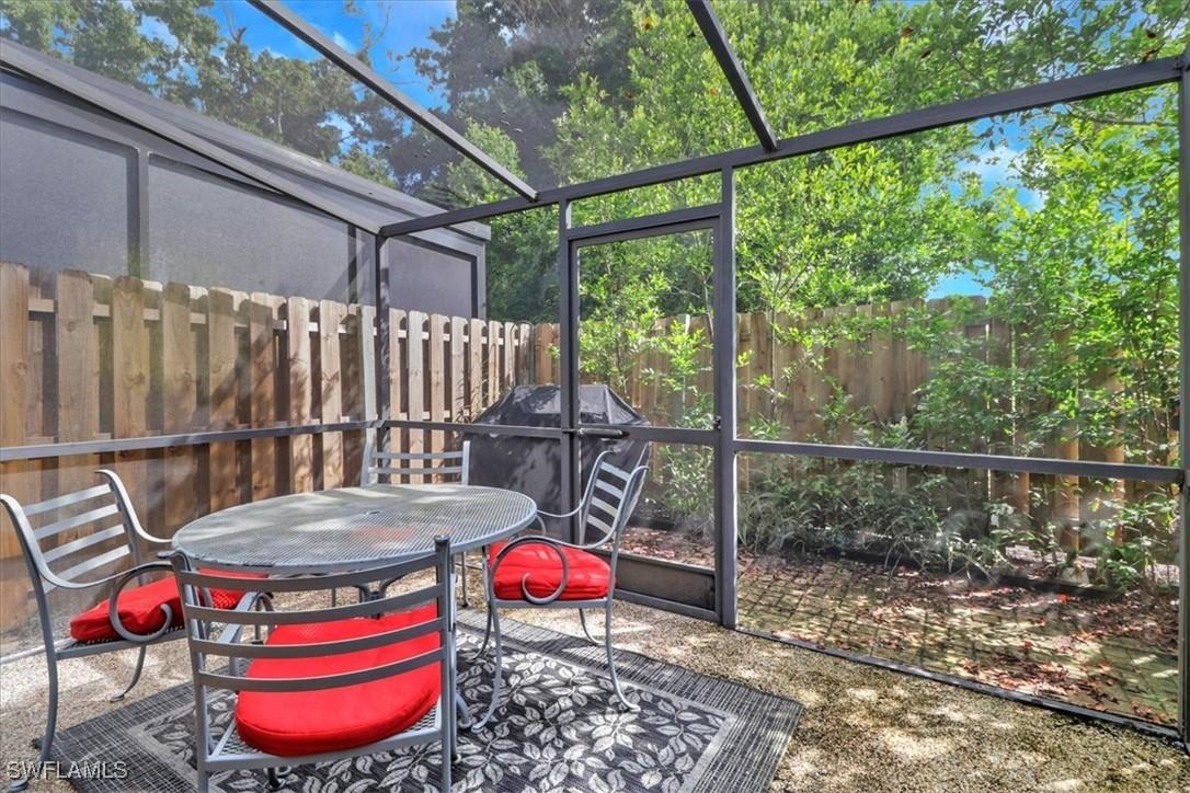 800 Meadowland Dr. #Apt H, Naples, FL 34108