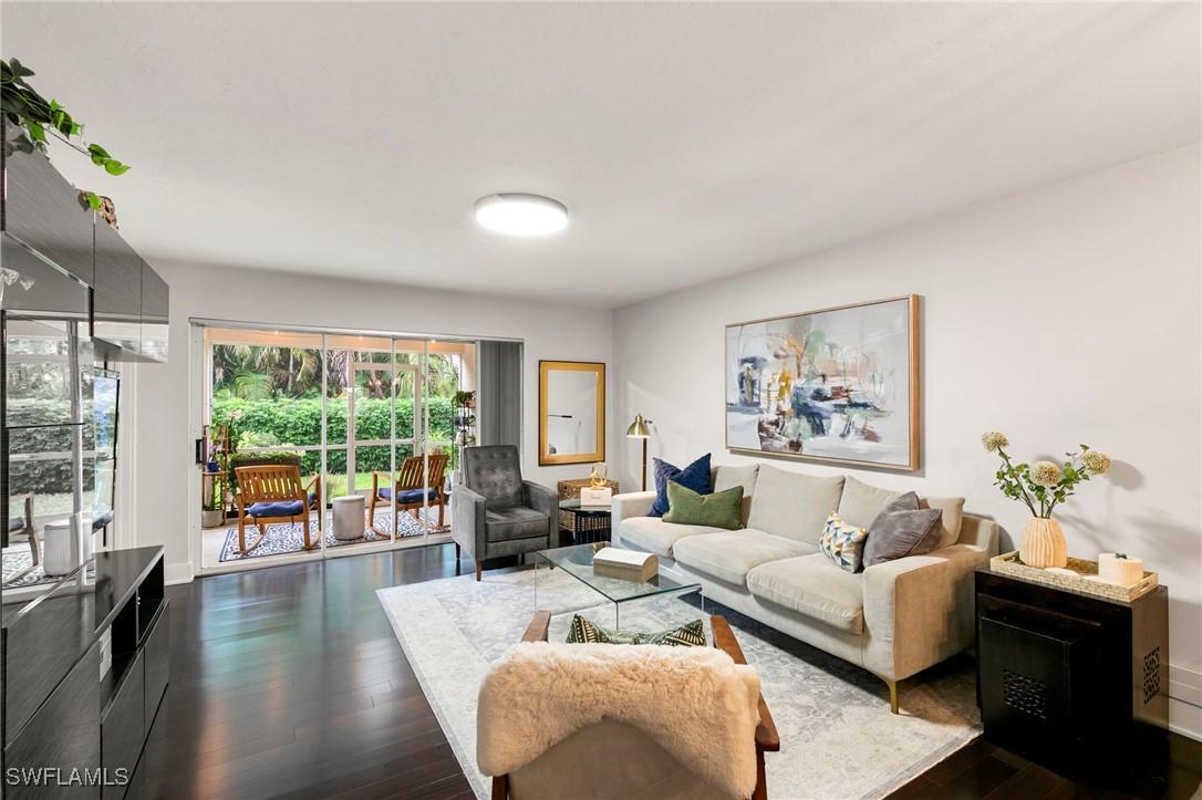 7743 Jewel Ln. #105, Naples, FL