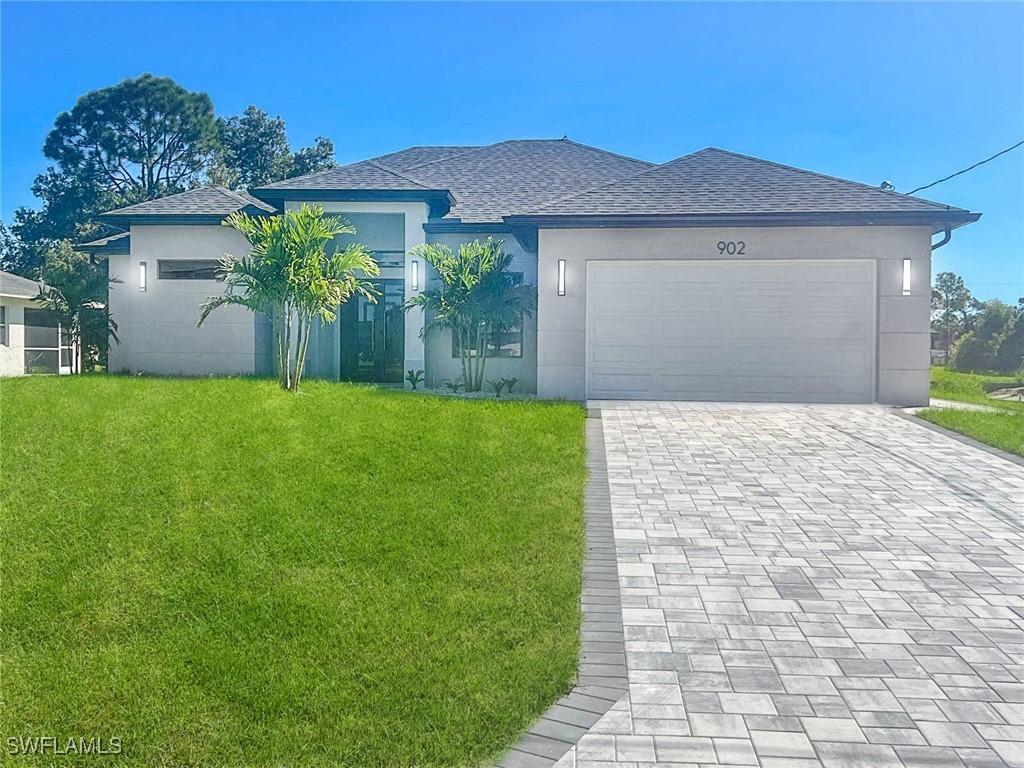 902 Alaska Ave., Lehigh Acres, FL 33971