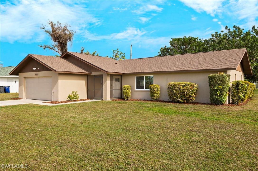 20821 Coconut Dr., Estero, FL 33928