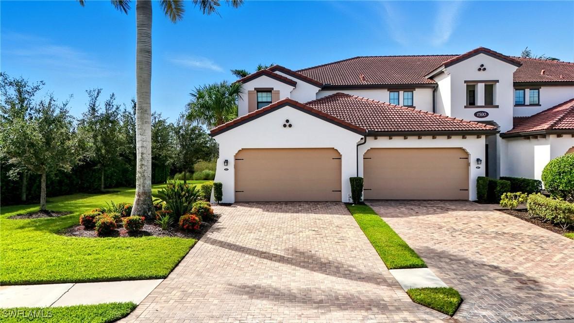 1590 Oceania Dr. #1, Naples, FL 34113