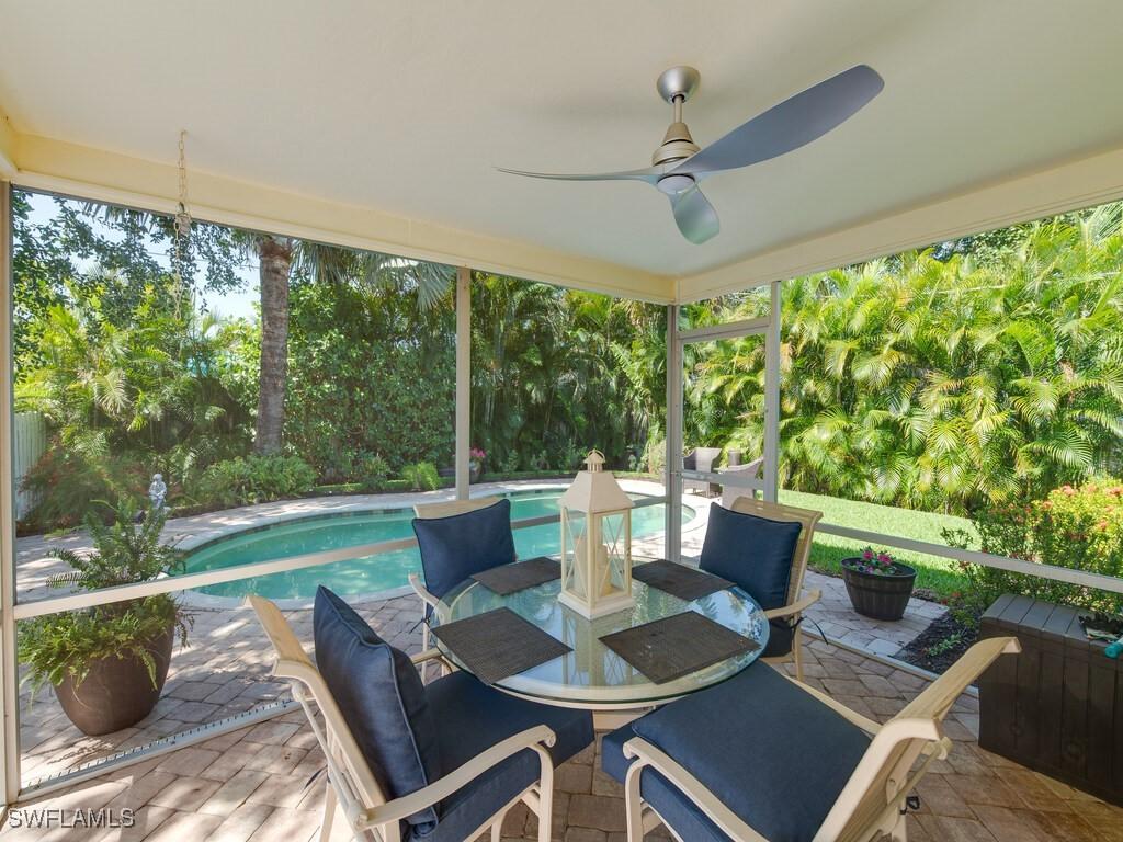 542 110th Ave., Naples, FL 34108