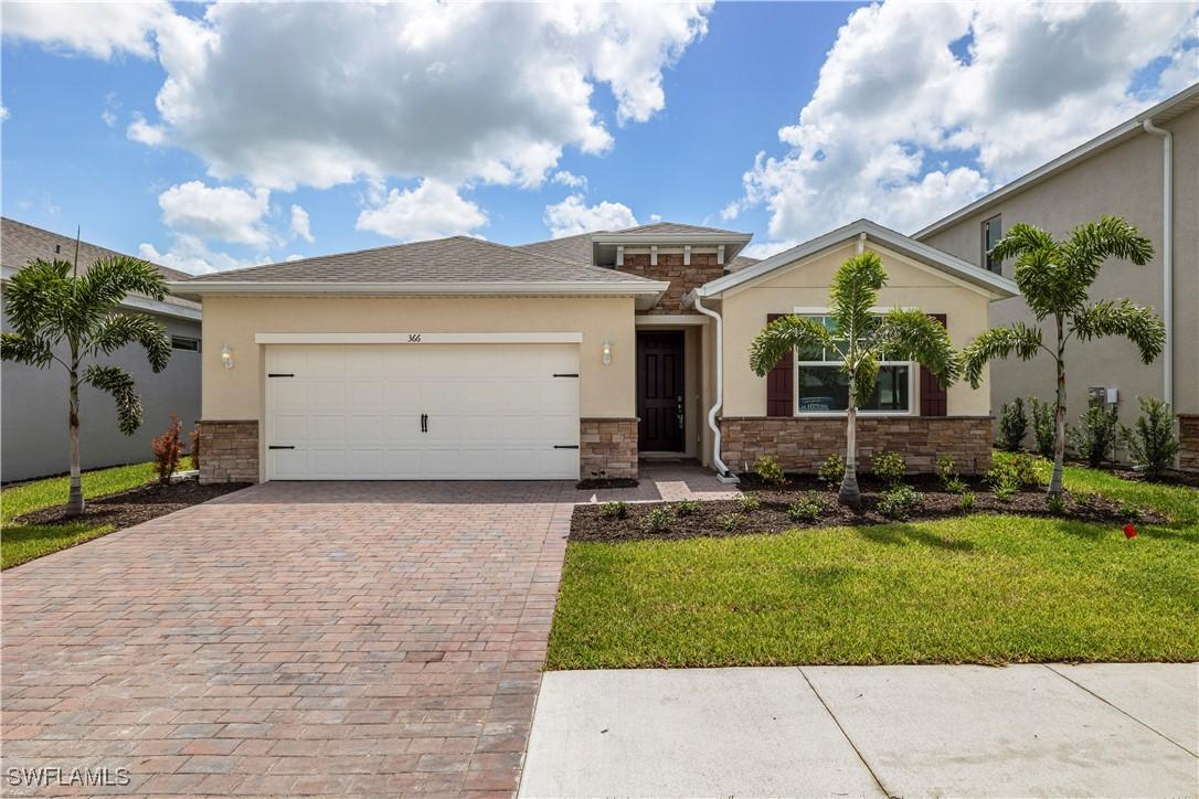 548 Spring Hill Lake Loop, Cape Coral, FL 33993