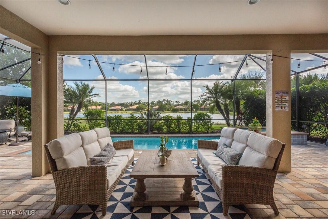 1422 Mockingbird Dr., Naples, FL 34120