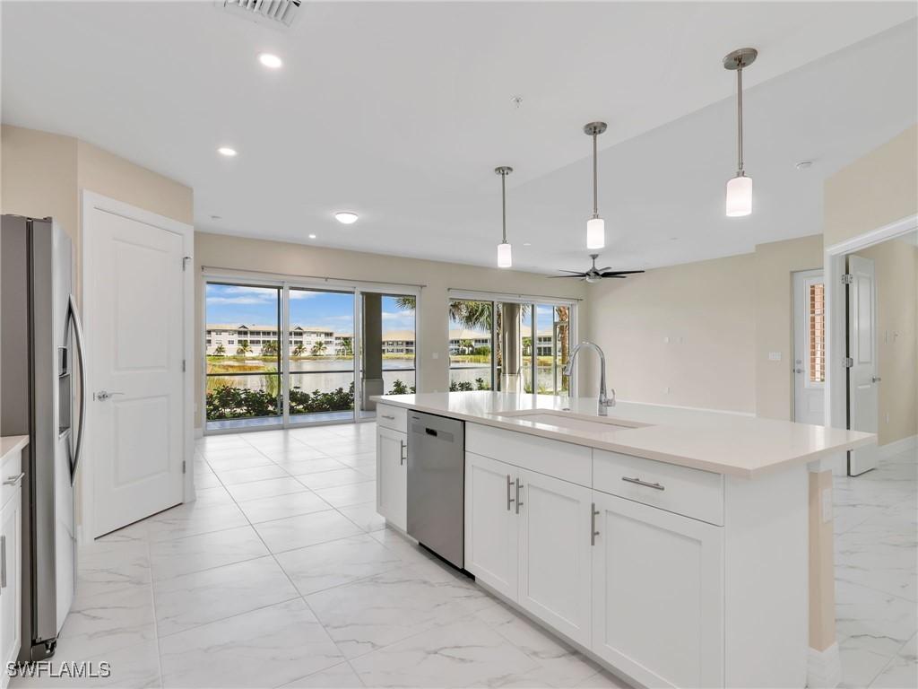257 Indies Dr E #102, Naples, FL 34114