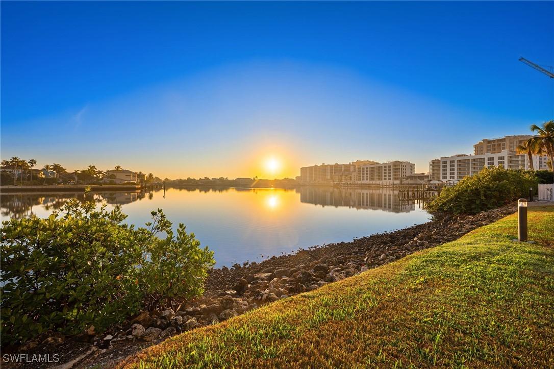 9380 Gulf Shore Dr. #101, Naples, FL 34108