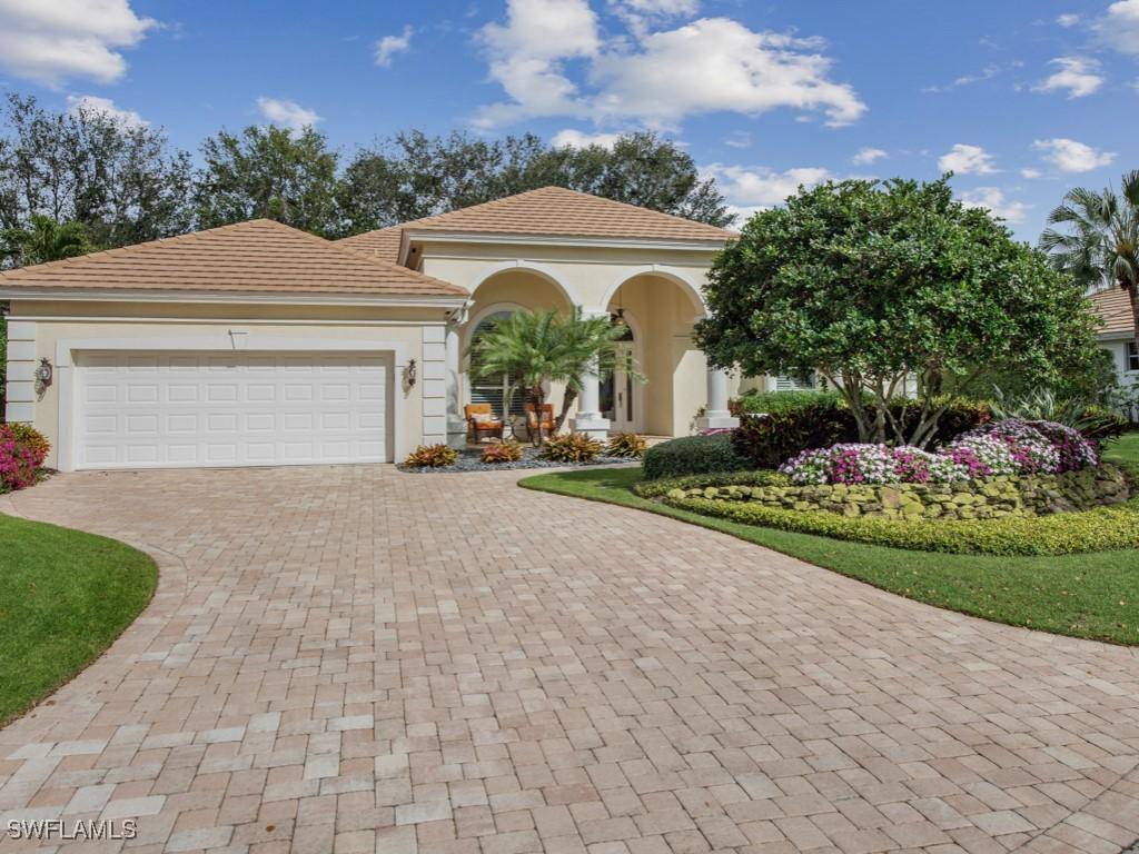 762 Lynnmore Ln., Naples, FL 34108