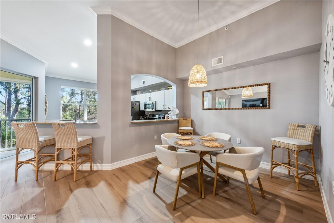 1886 Tarpon Bay Dr. #301, Naples, FL 34119