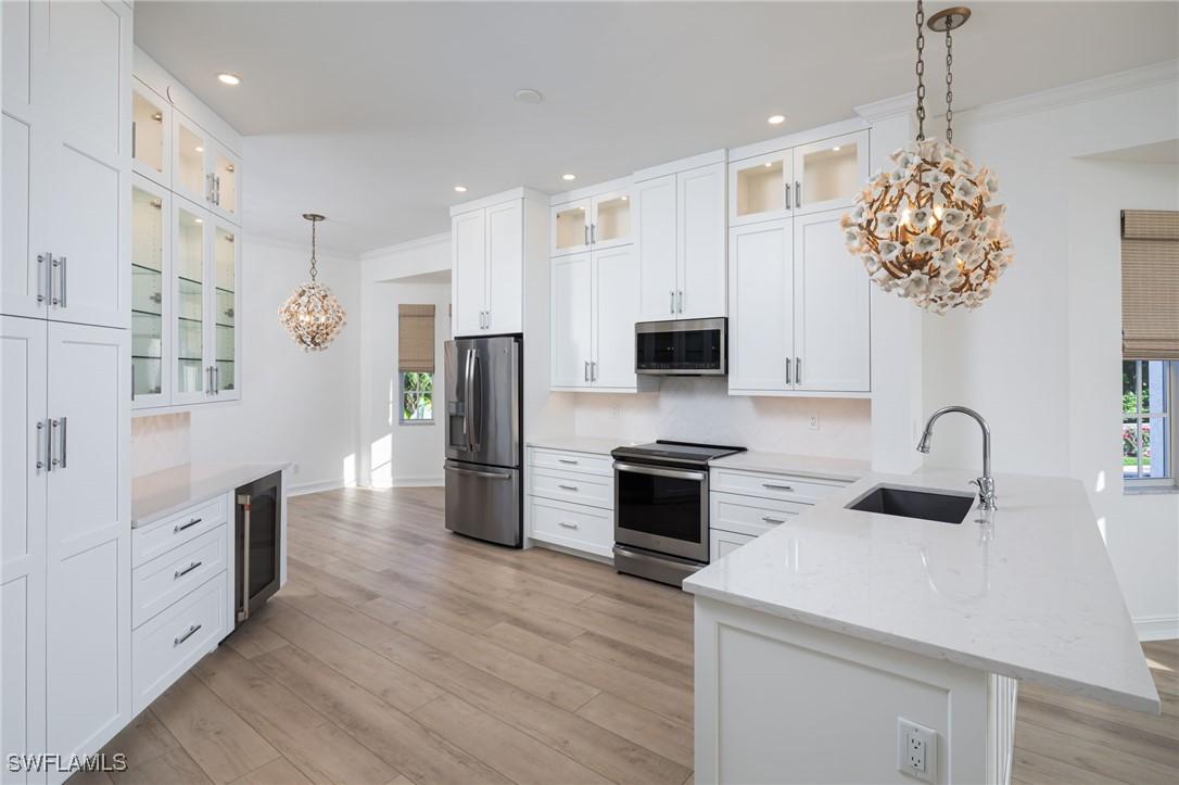 815 Bentwater Cir. #101, Naples, FL 34108