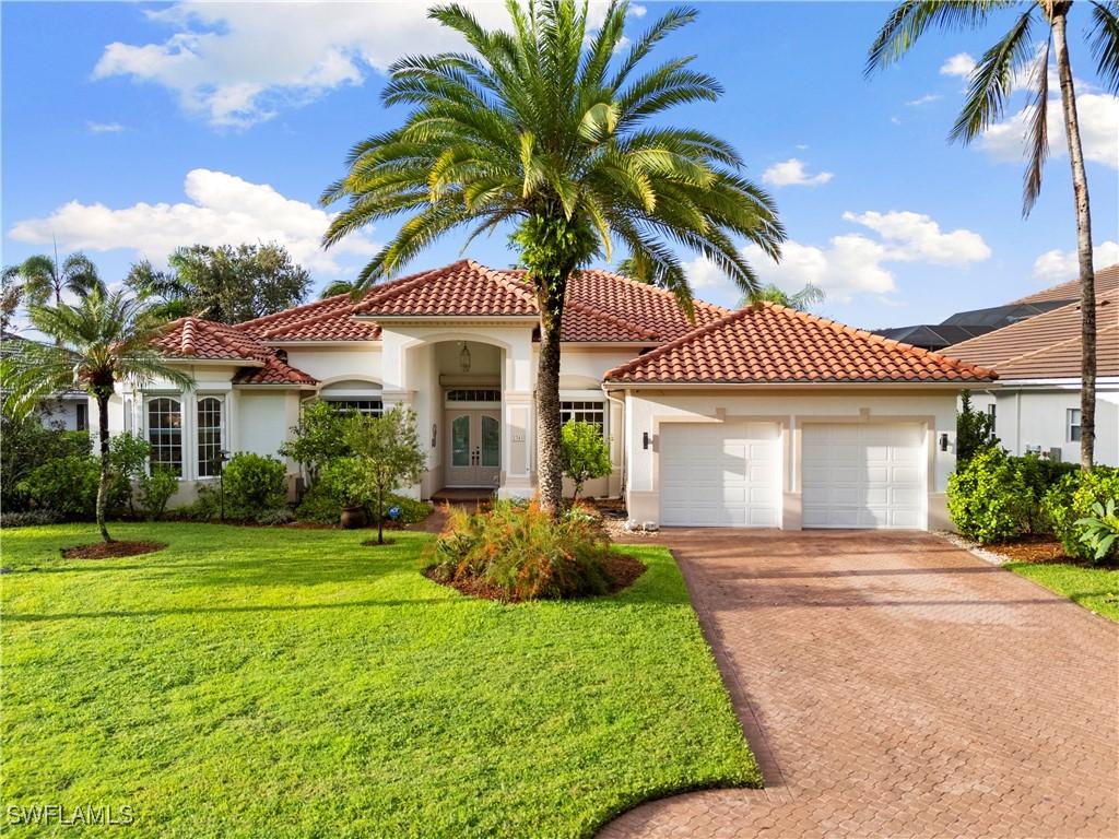 2341 Cheshire Ln., Naples, FL 34109