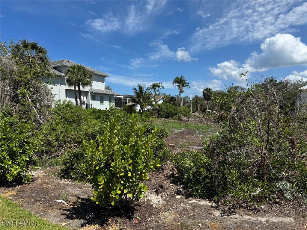 376 Beach Lily Ln., Marco Island, FL 34145