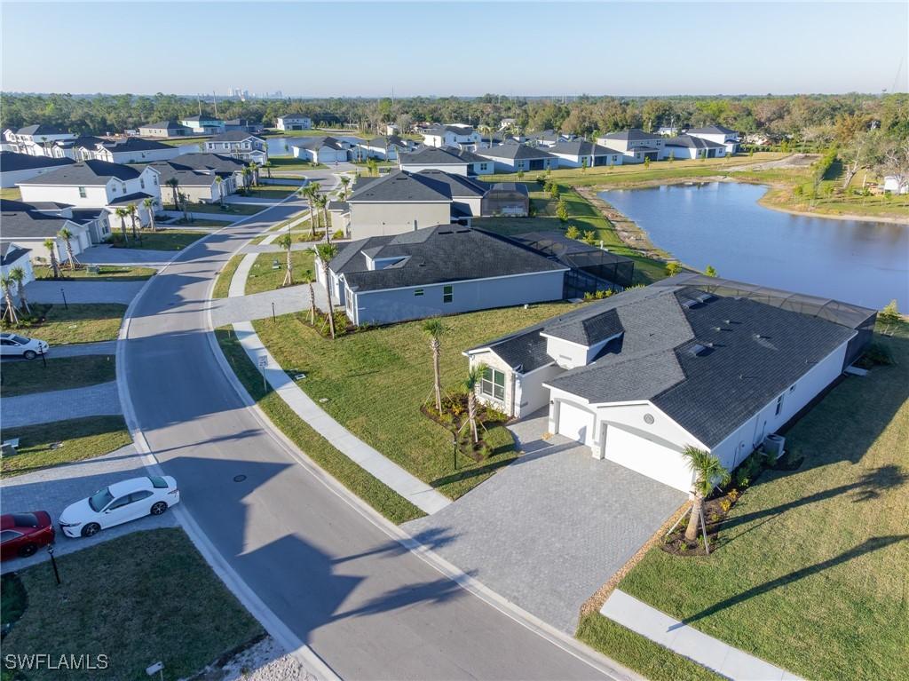 17393 Stonehill Manor Dr., North Fort Myers, FL 33917