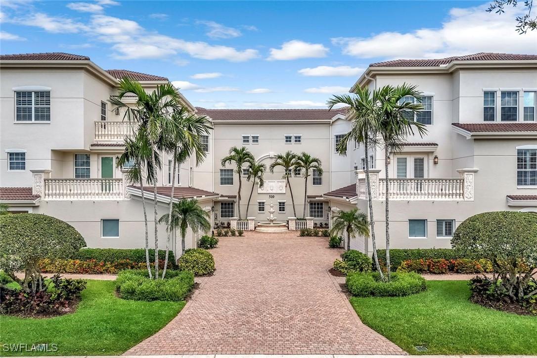 510 Avellino Isles Cir. #2-202, Naples, FL 34119
