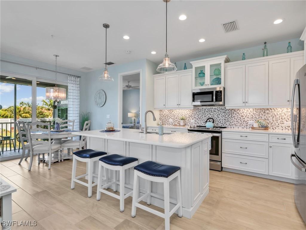 2543 Seychelles Dr. #605, Naples, FL 34112