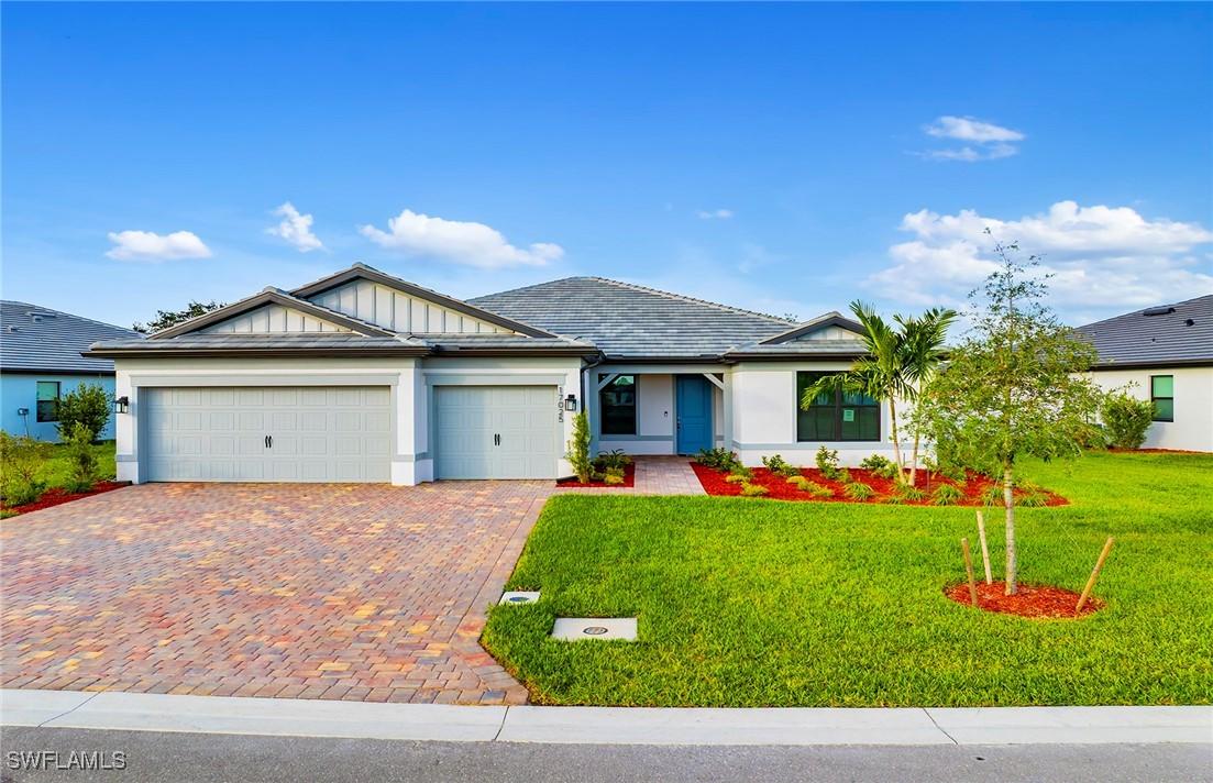 17025 Bishop Blvd., Alva, FL 33920