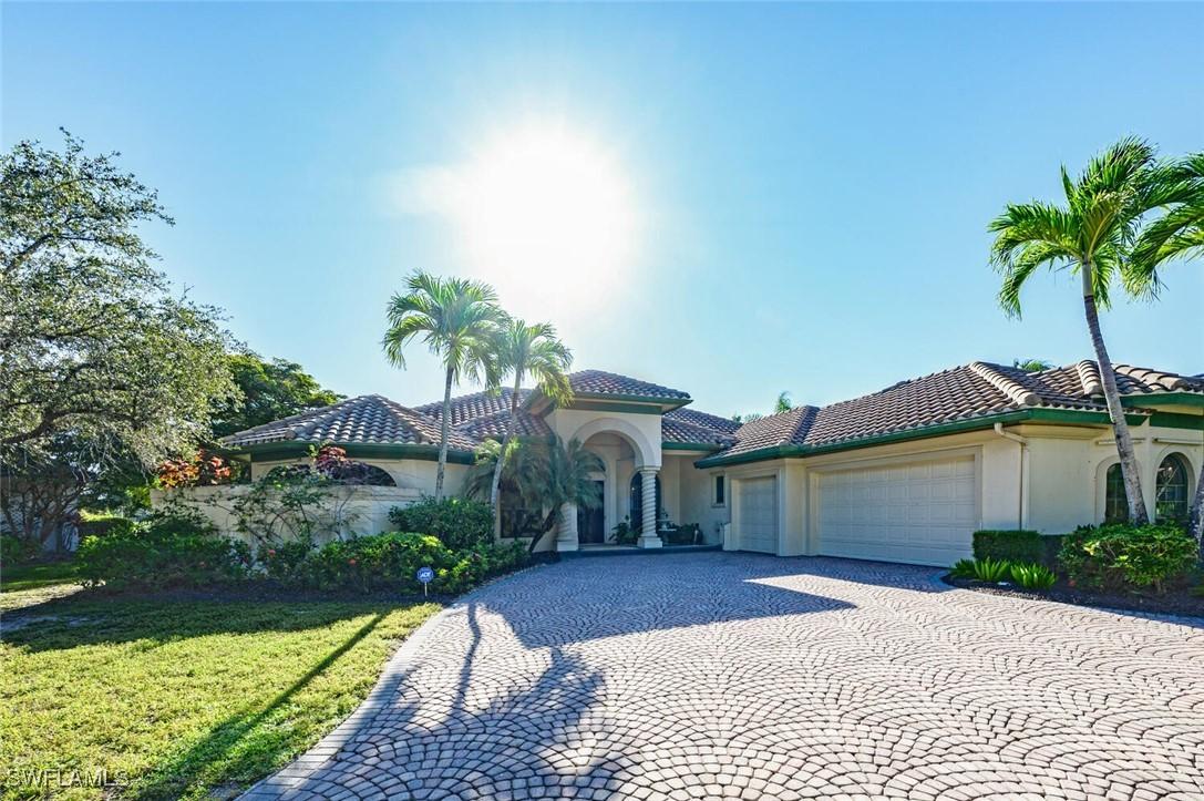 3022 Gainesborough Ct., Naples, FL 34105