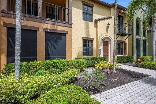8945 Malibu St. #204, Naples, FL 34113