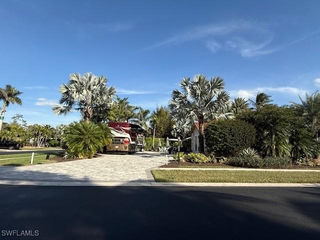 4840 Carriage Ct., Naples, FL 34114