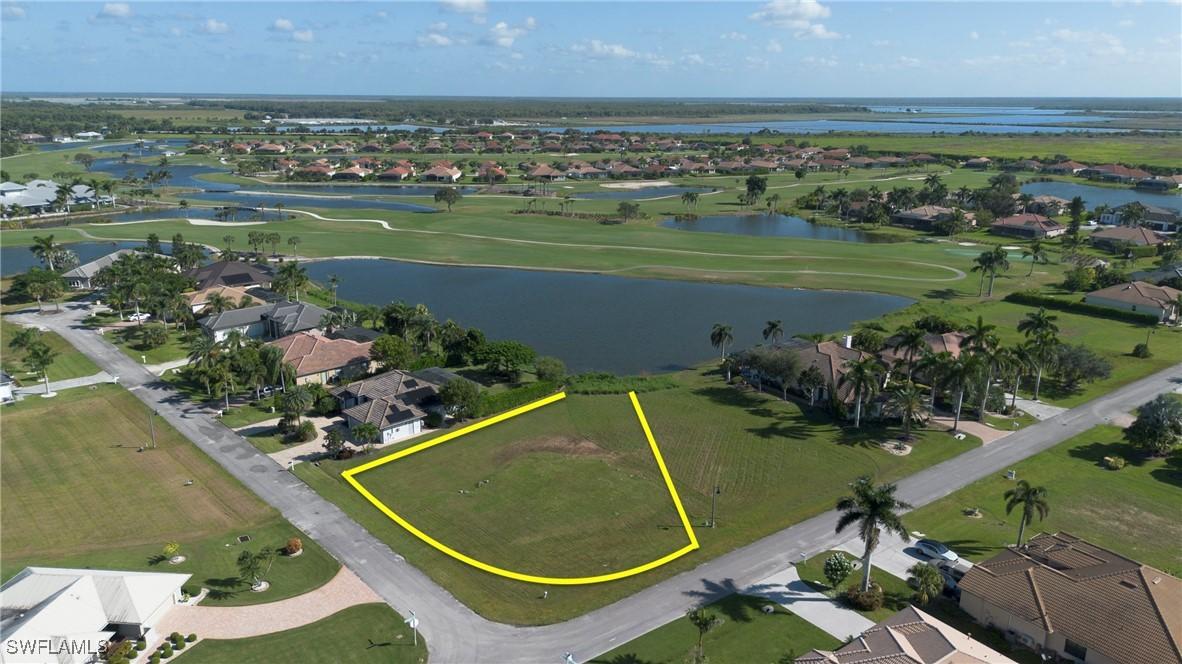 17994 Bluewater Dr., Naples, FL 34114