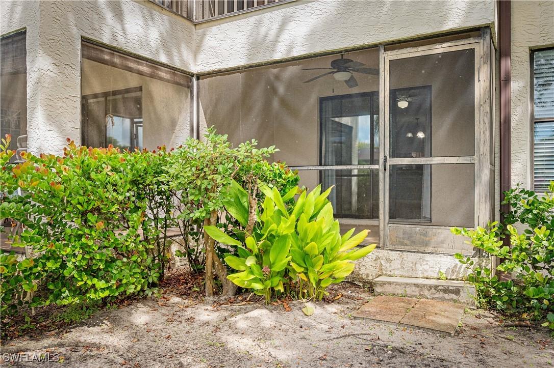 5345 Treetops Dr. #S102, Naples, FL 34113