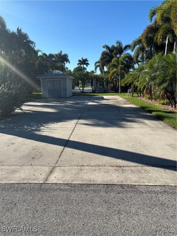 10130 Sunnywood Ct., Fort Myers, FL 33905