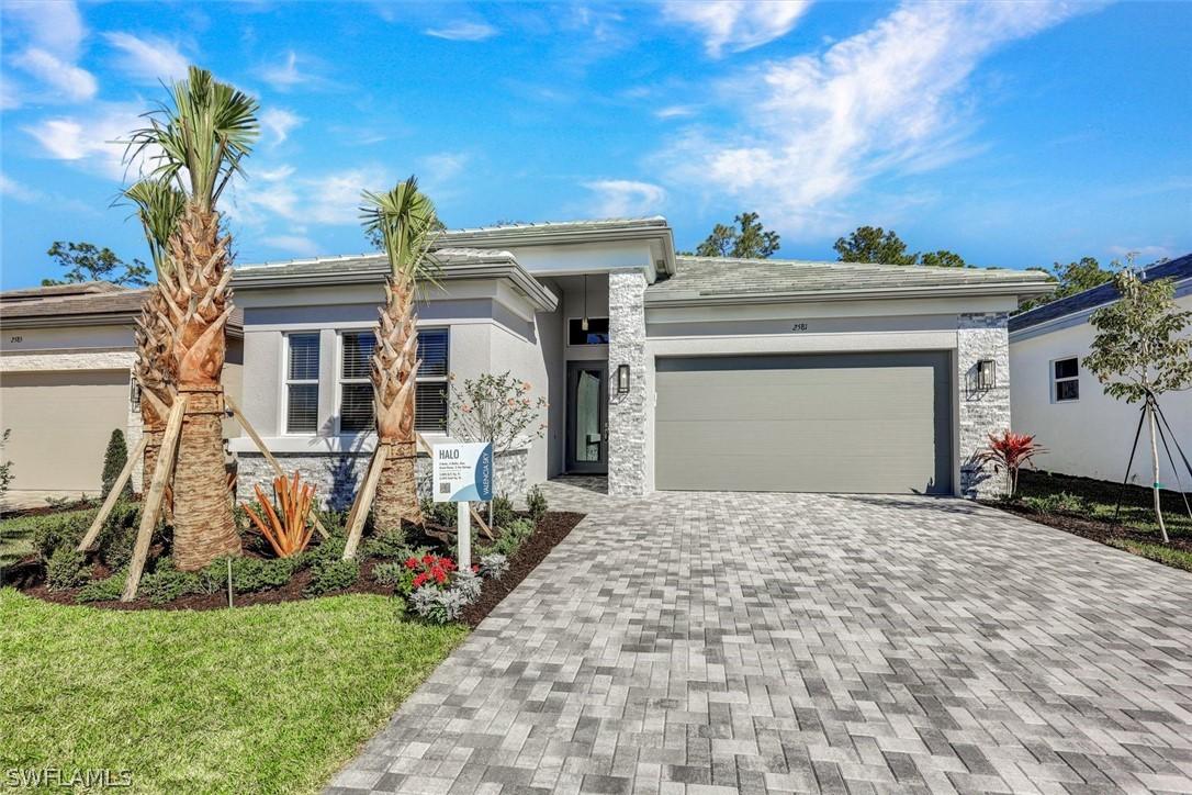 2581 Kingfisher Dr., Naples, FL 34112