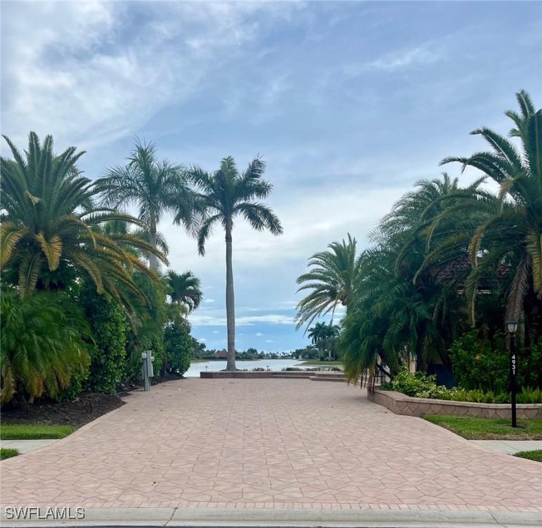 4931 Coach Ln., Naples, FL 34114