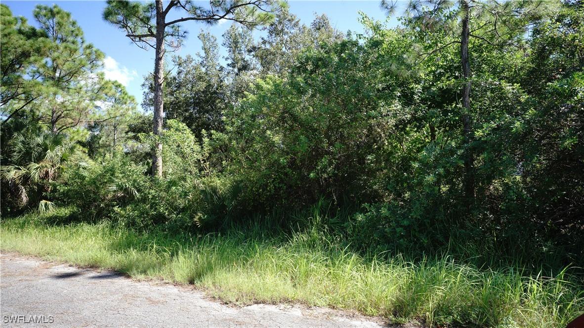 718 Clayton Ave., Lehigh Acres, FL 33972