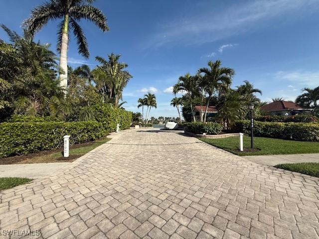 4792 Corian Ct., Naples, FL 34114