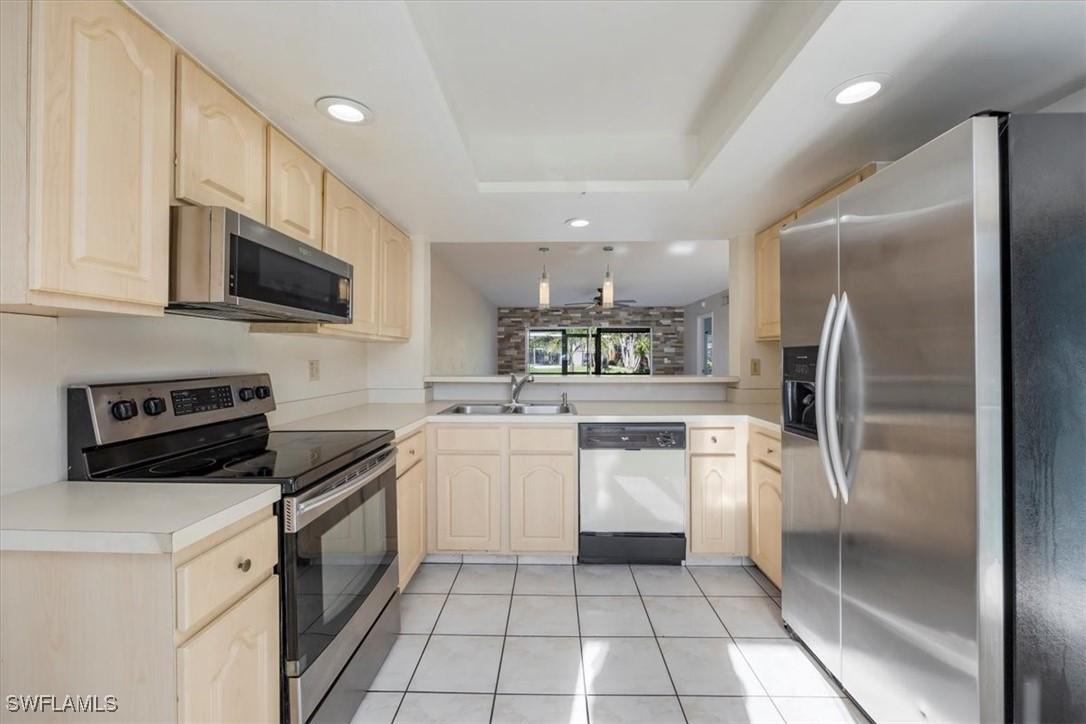 5697 Rattlesnake Hammock Rd. #C-105, Naples, FL 34113