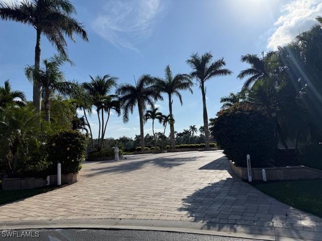 4801 Corian Ct., Naples, FL 34114