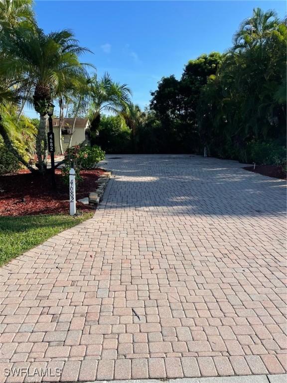 4682 Southern Breeze Dr., Naples, FL 34114