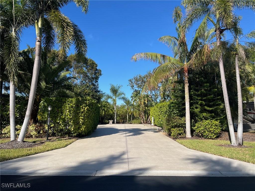 4730 Southern Breeze Dr., Naples, FL 34114